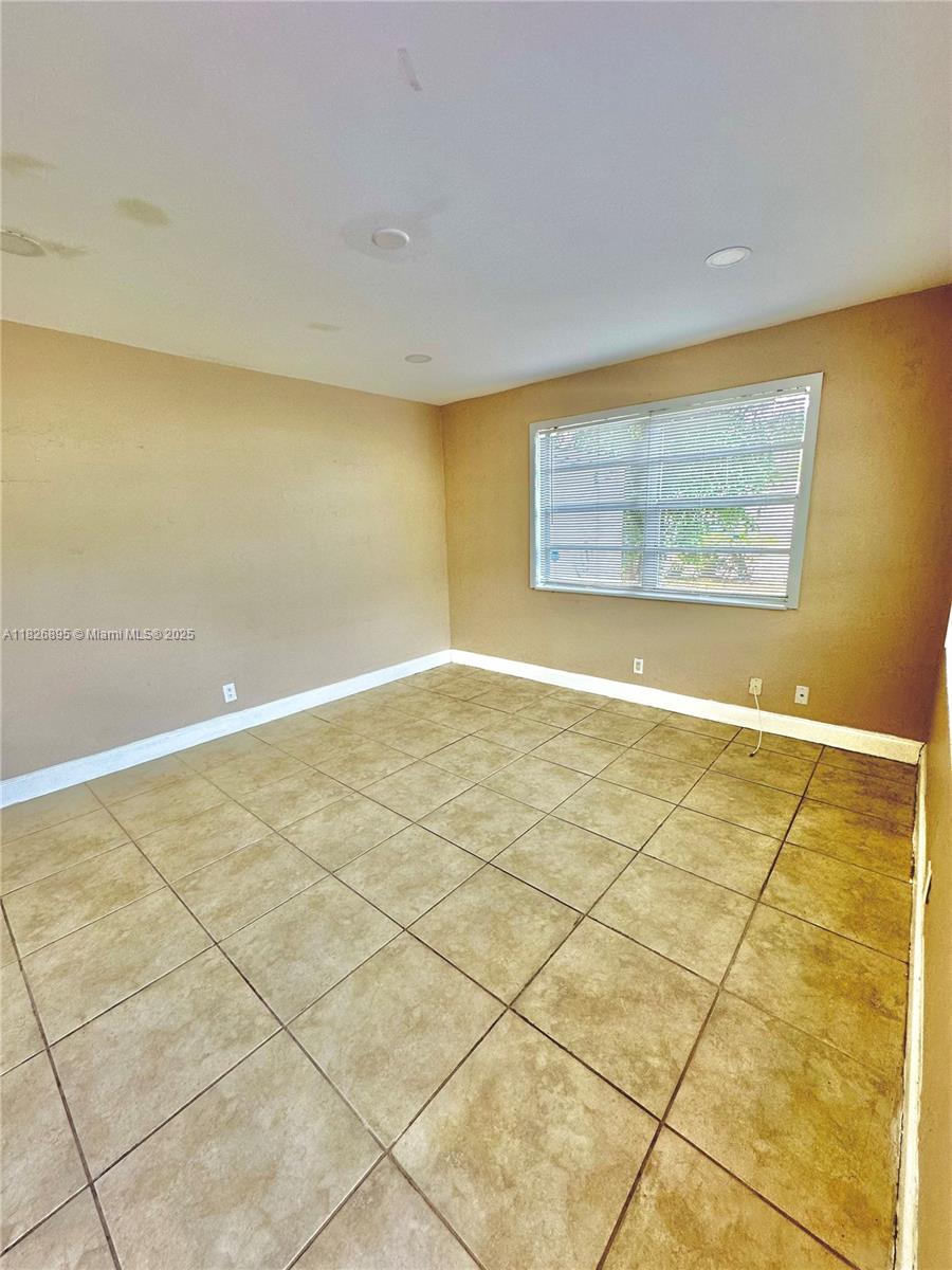1941 Dewey St 1