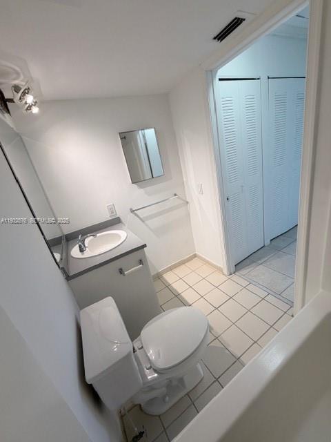 LAKEWOOD AT EMERALD HILLS - Residential Lease