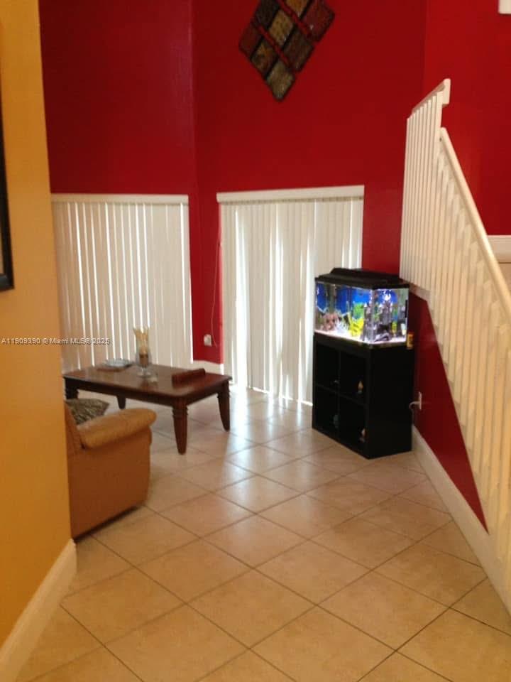 LAKES OF THE MEADOW-MEADO - Residential Lease