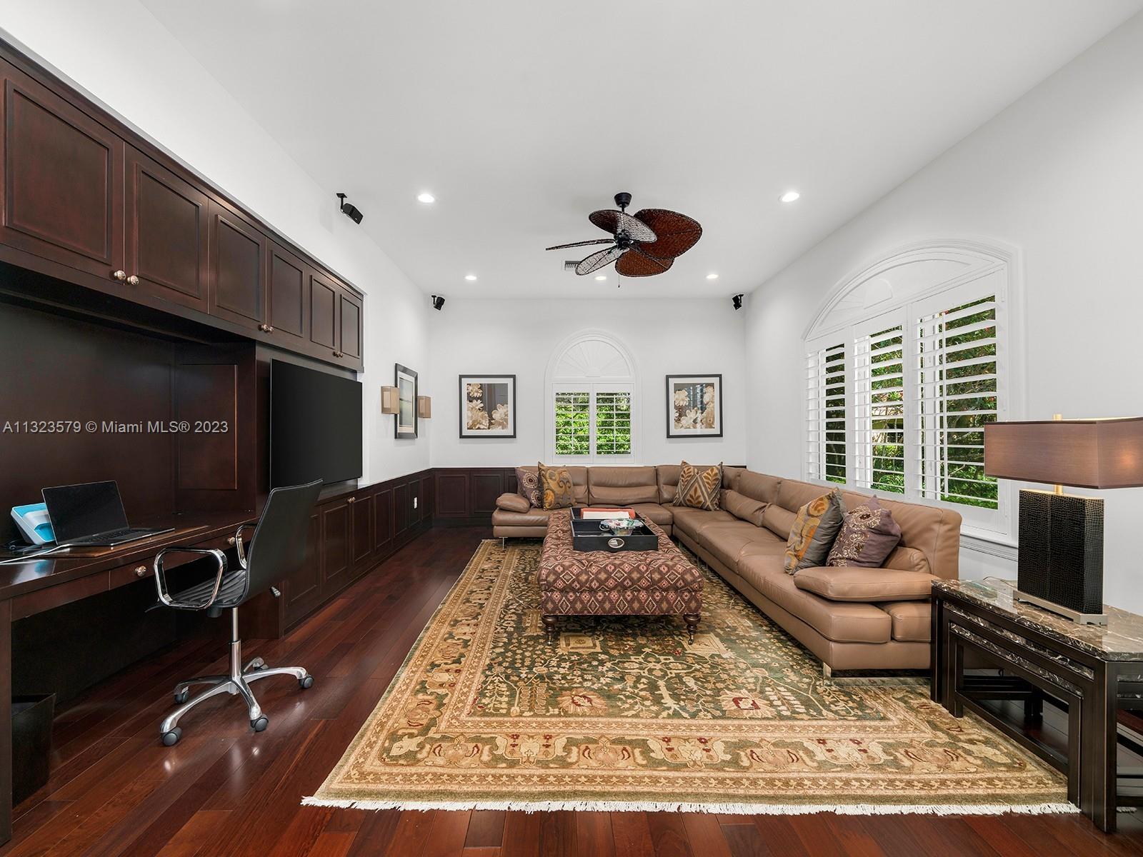 HELMS COUNTRY ESTATES RE- - Residential