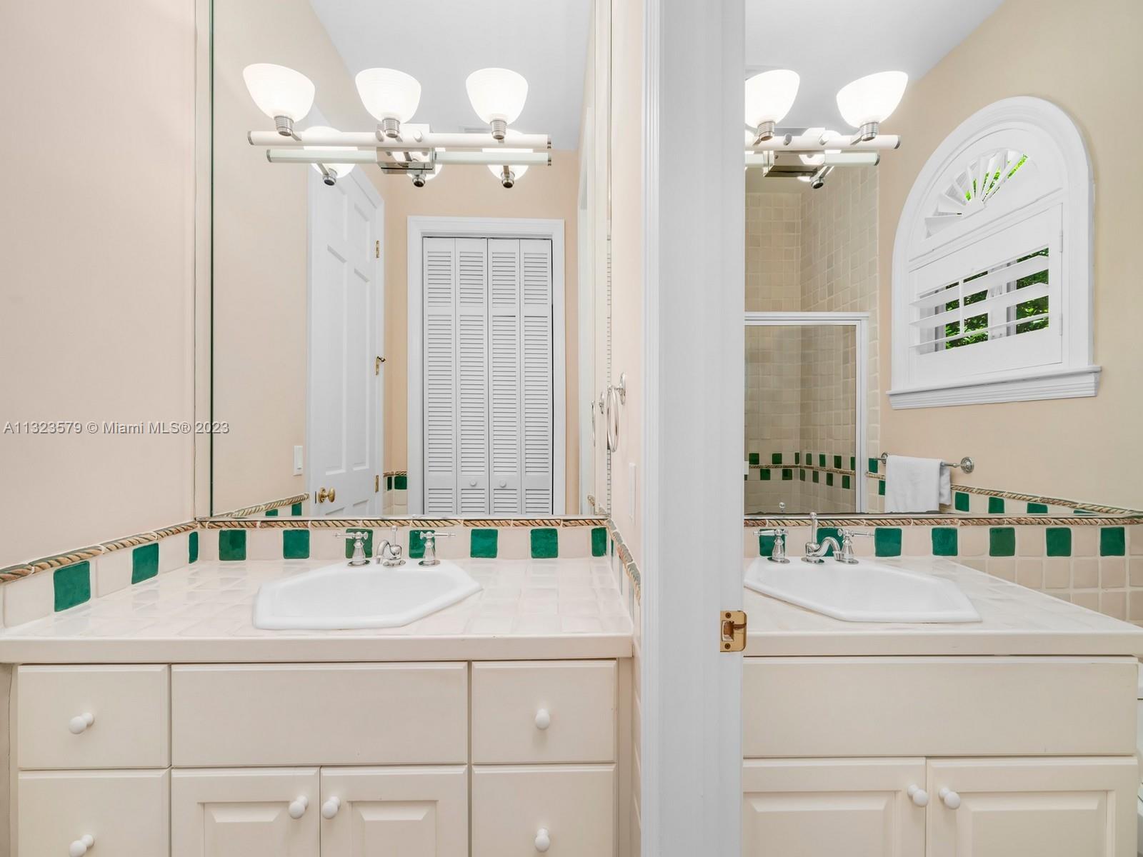 HELMS COUNTRY ESTATES RE- - Residential