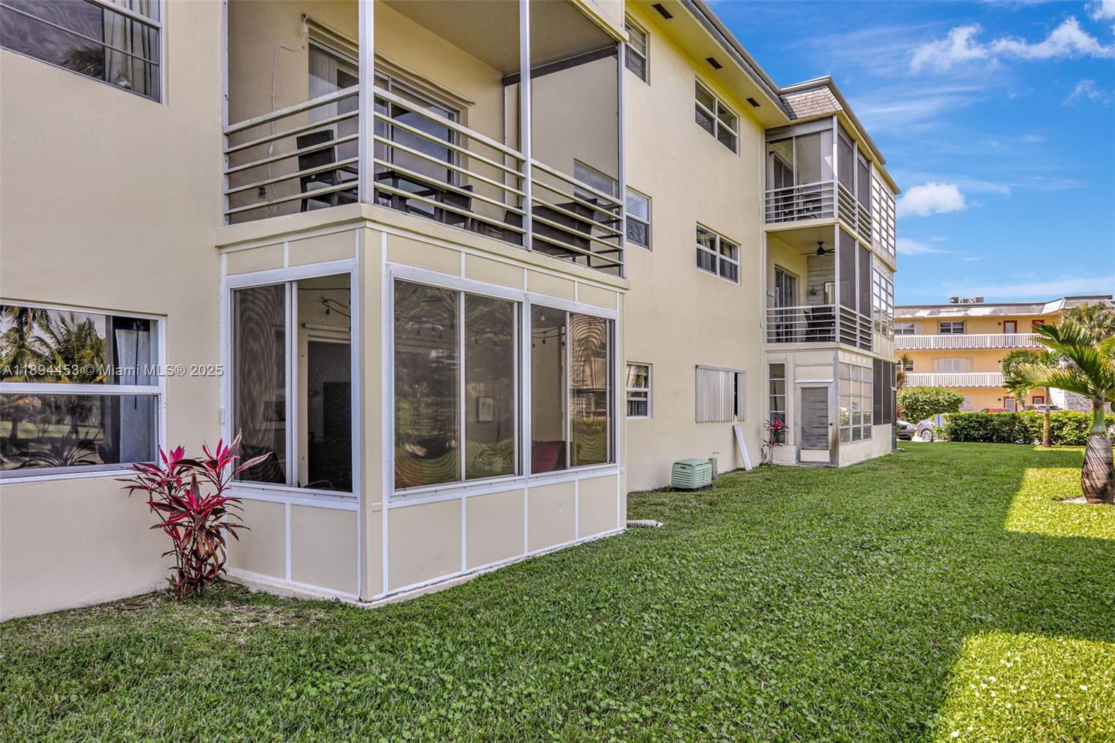 BRADLEY HALL CONDO - Residential