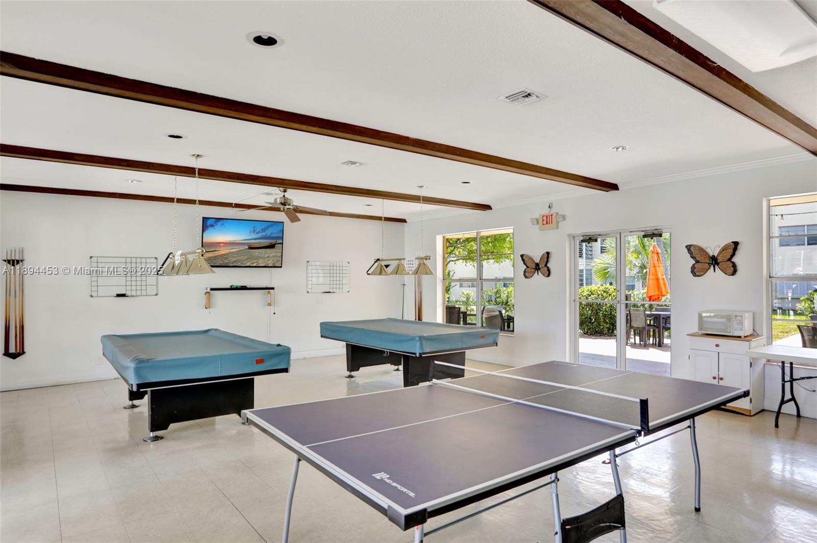 BRADLEY HALL CONDO - Residential