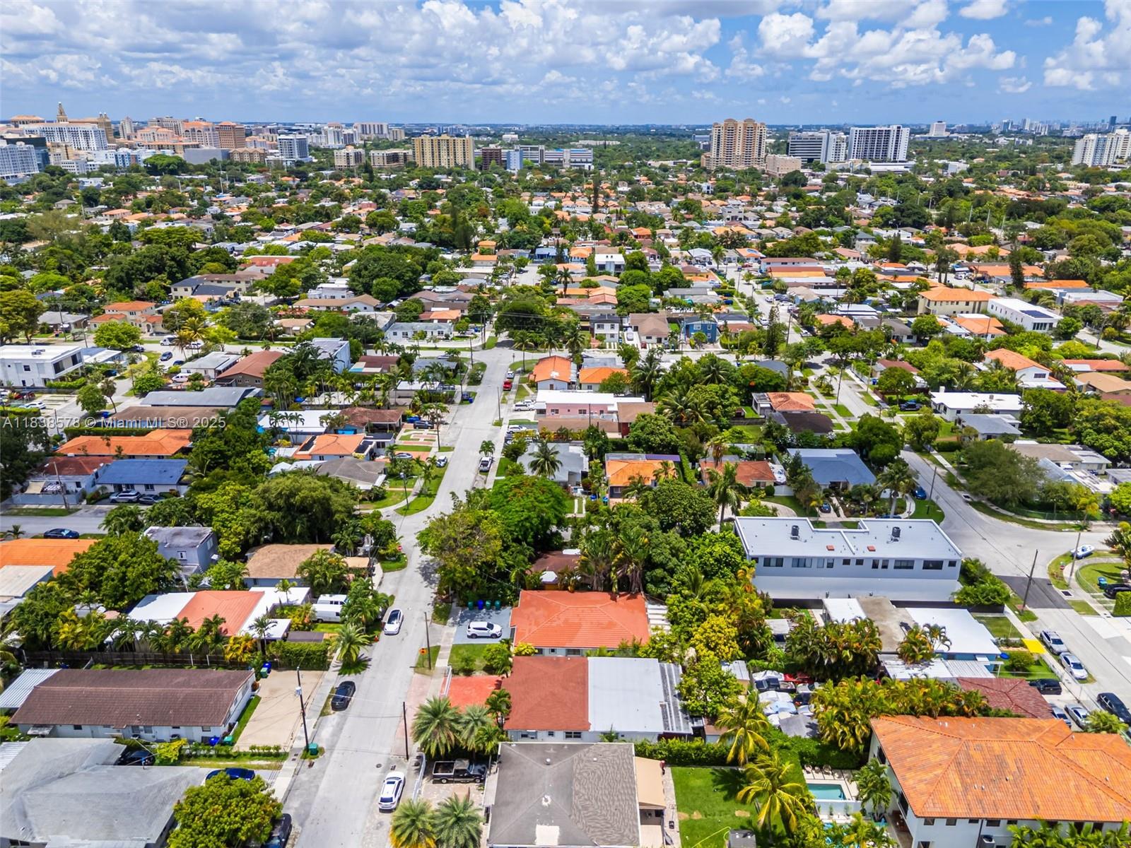 SILVER BLUFF GARDENS - Residential