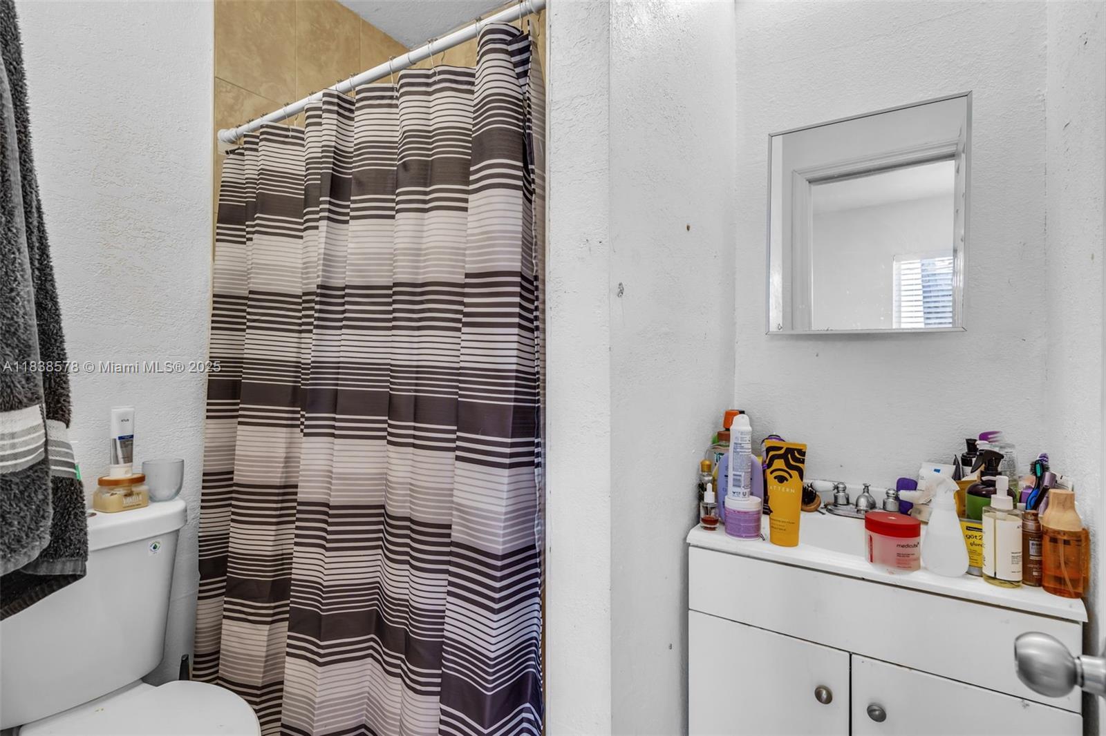 SILVER BLUFF GARDENS - Residential