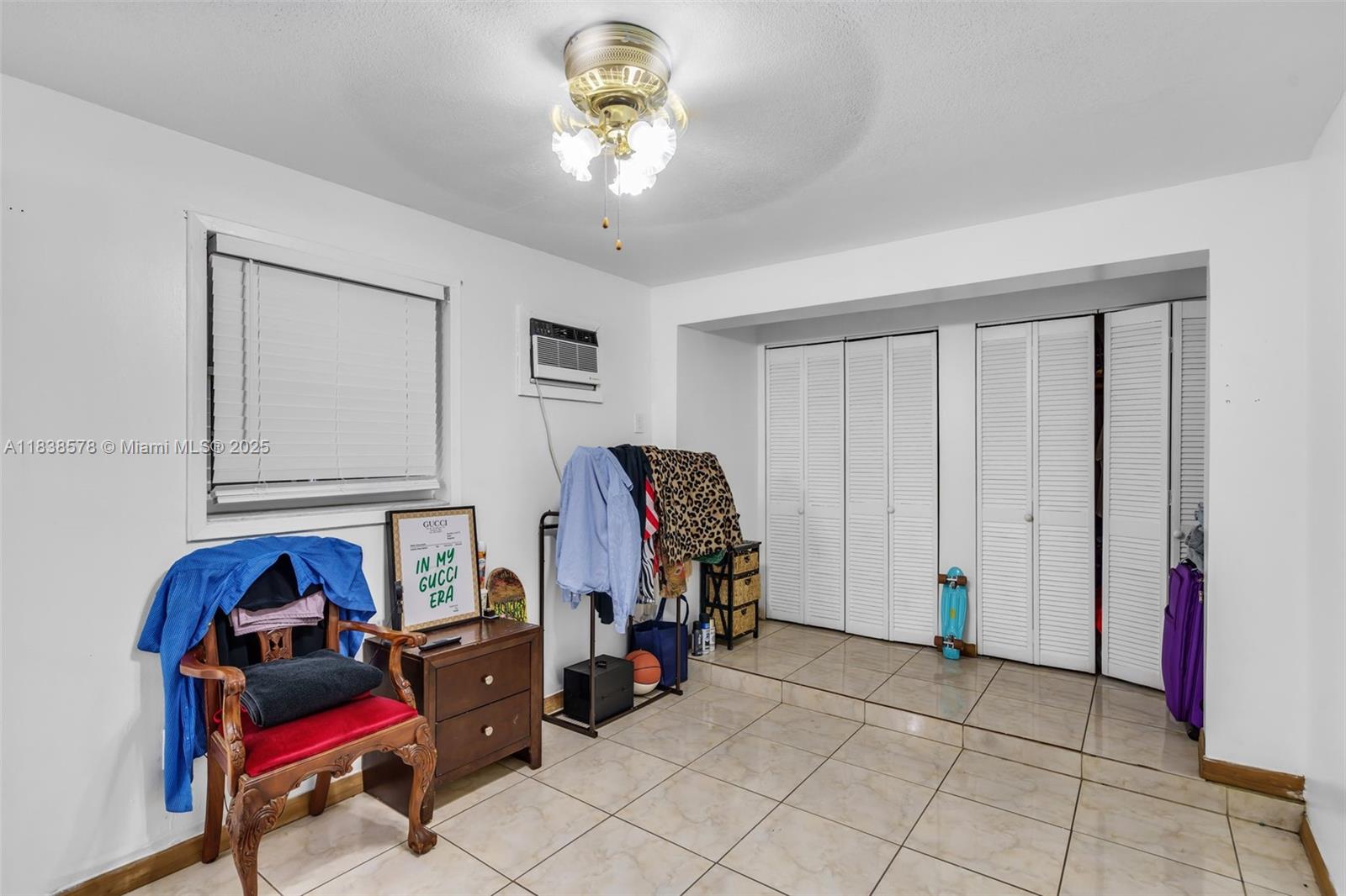 SILVER BLUFF GARDENS - Residential