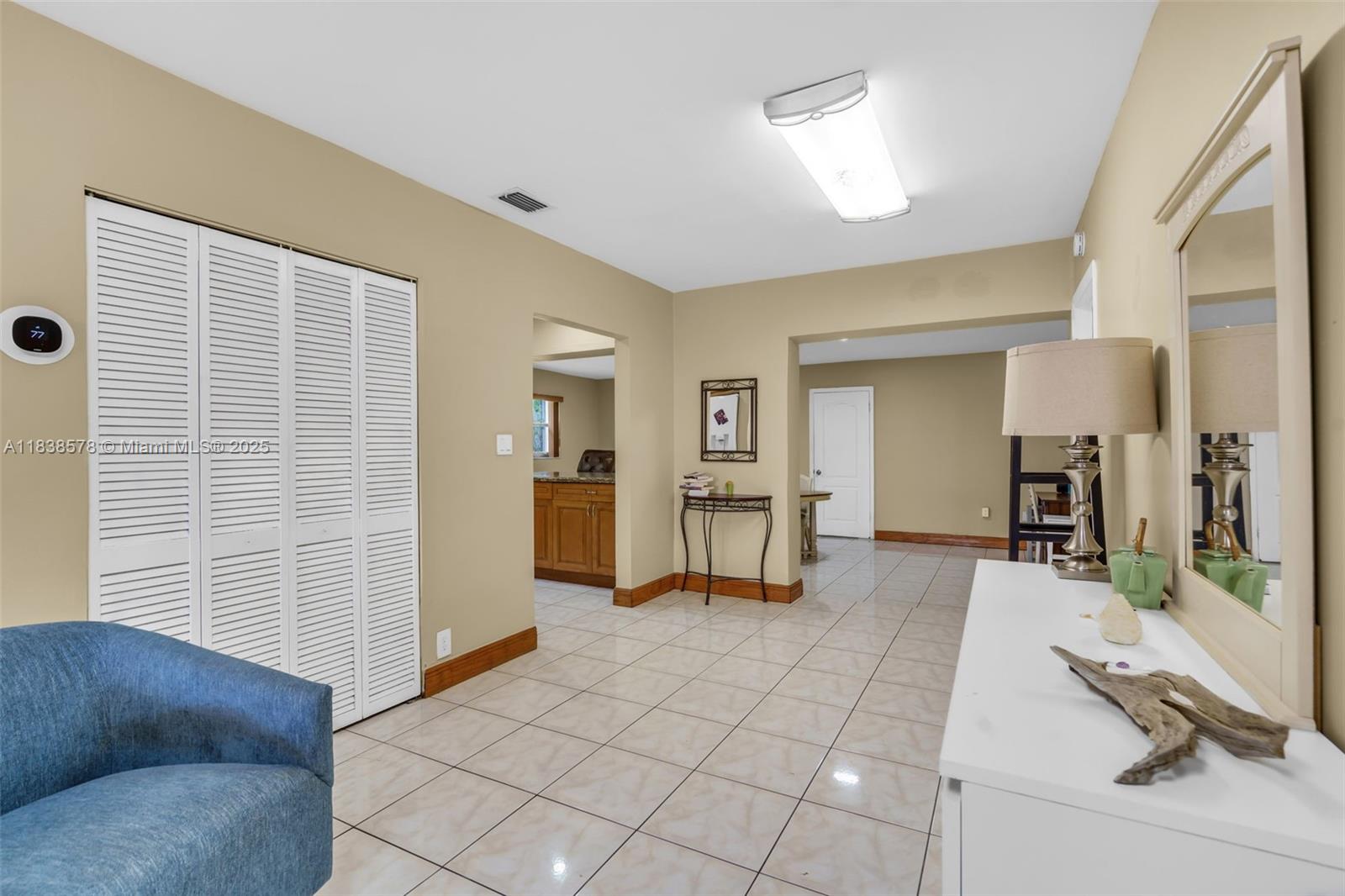 SILVER BLUFF GARDENS - Residential