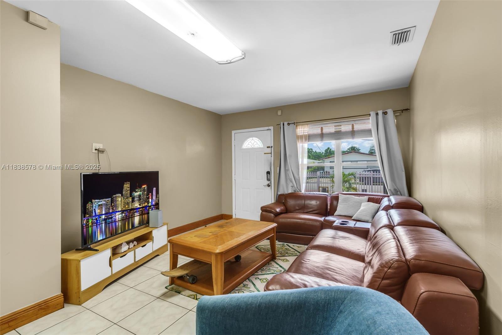 SILVER BLUFF GARDENS - Residential