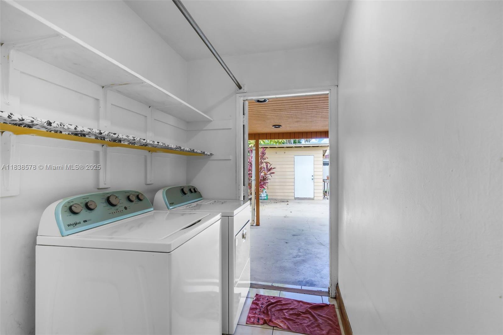 SILVER BLUFF GARDENS - Residential