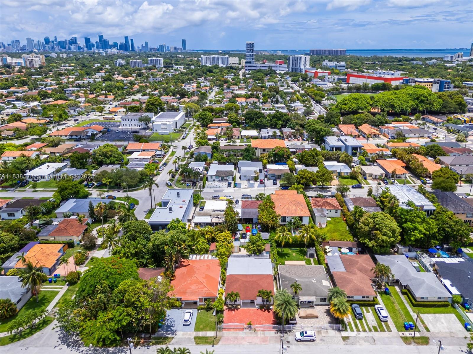 SILVER BLUFF GARDENS - Residential