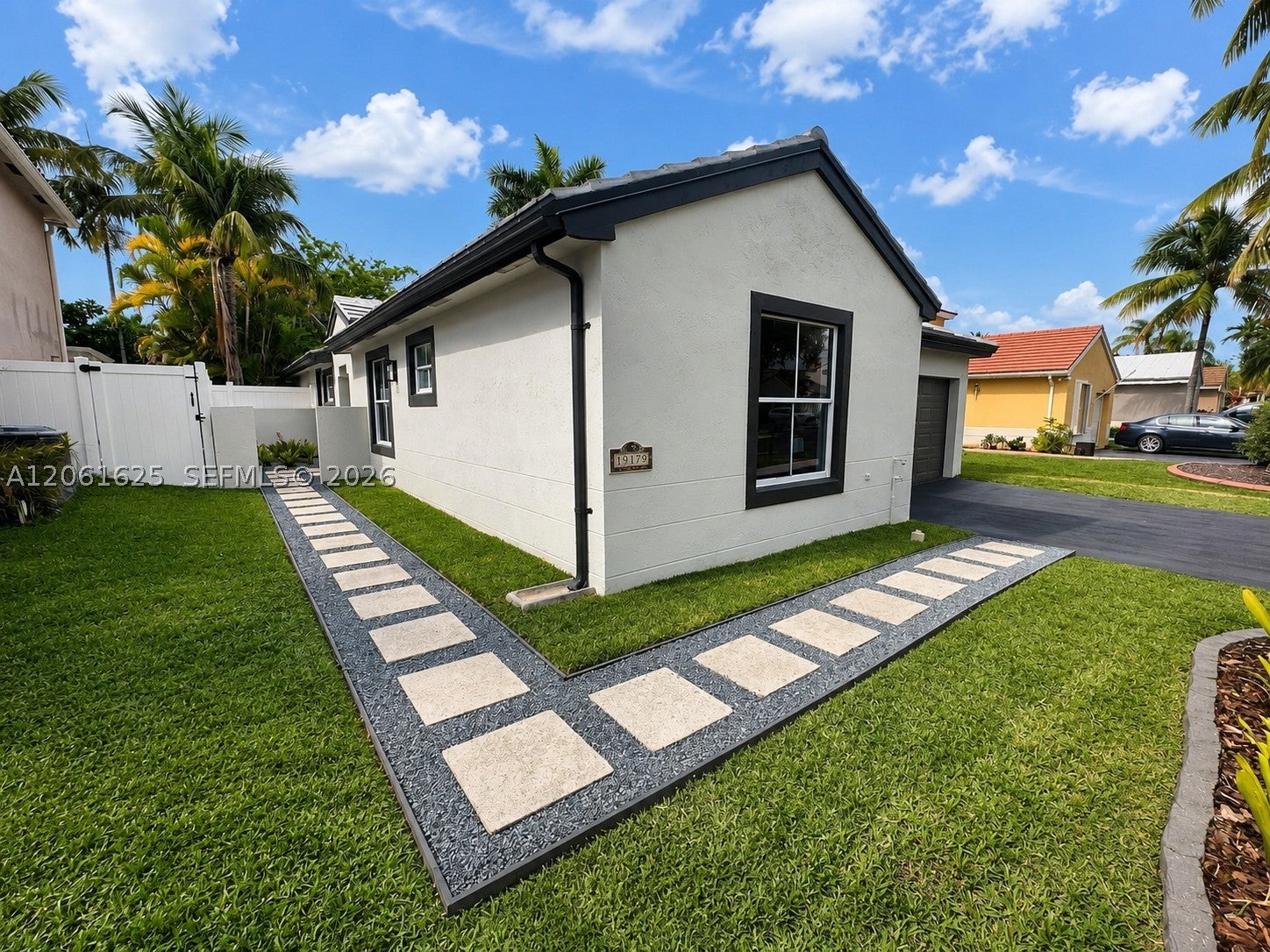 19179 NW 22nd St, Pembroke Pines FL 33029