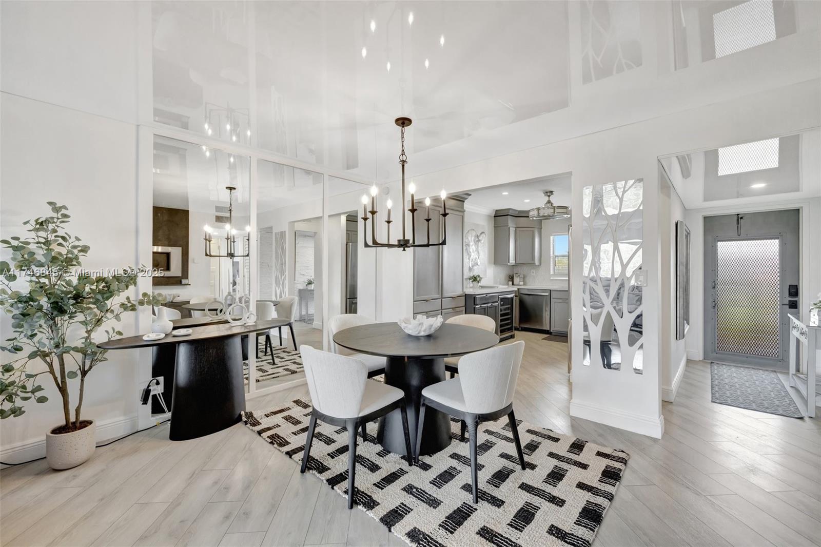 SUNRISE LAKES 103 CONDO - Residential