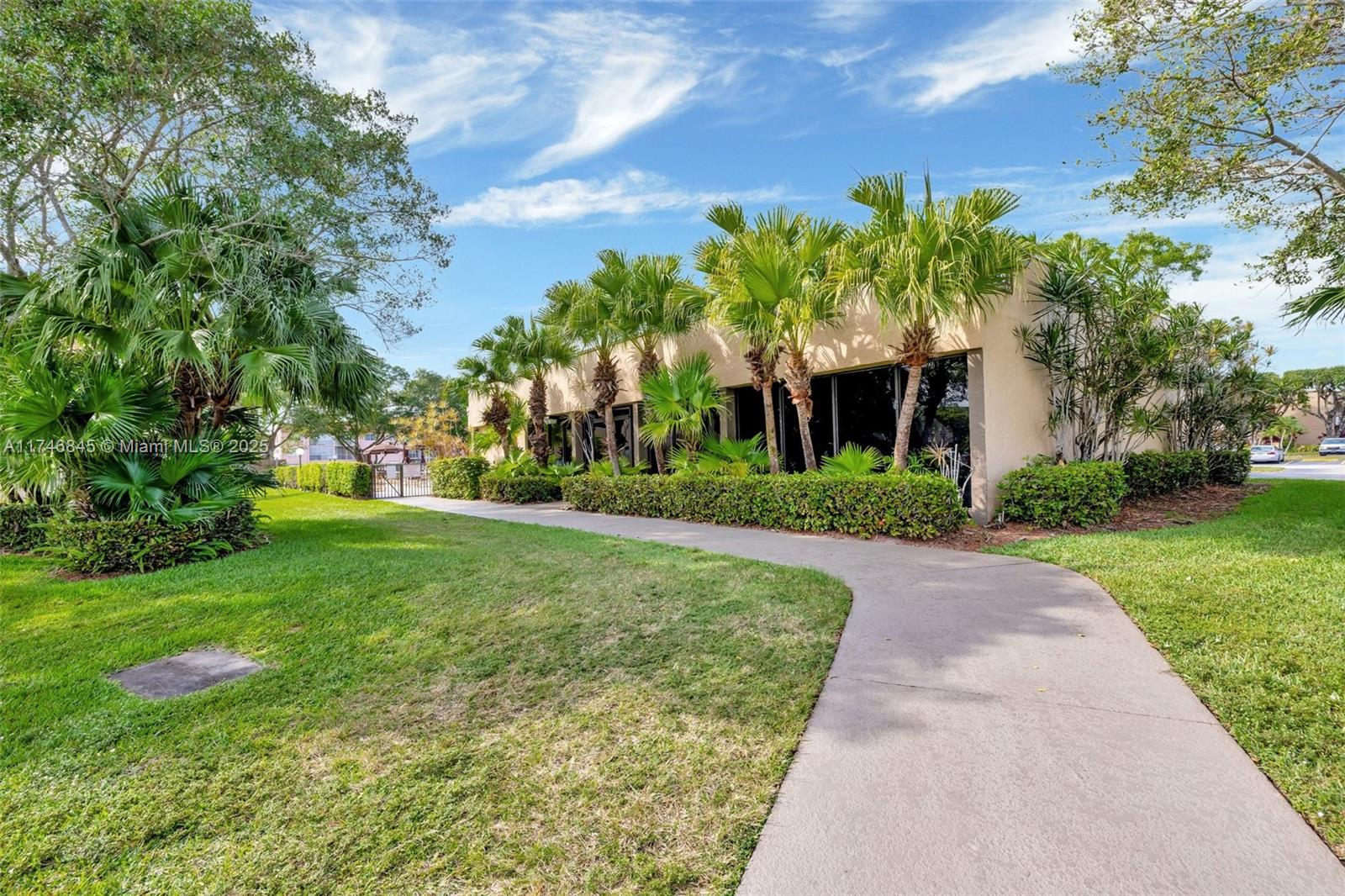 SUNRISE LAKES 103 CONDO - Residential