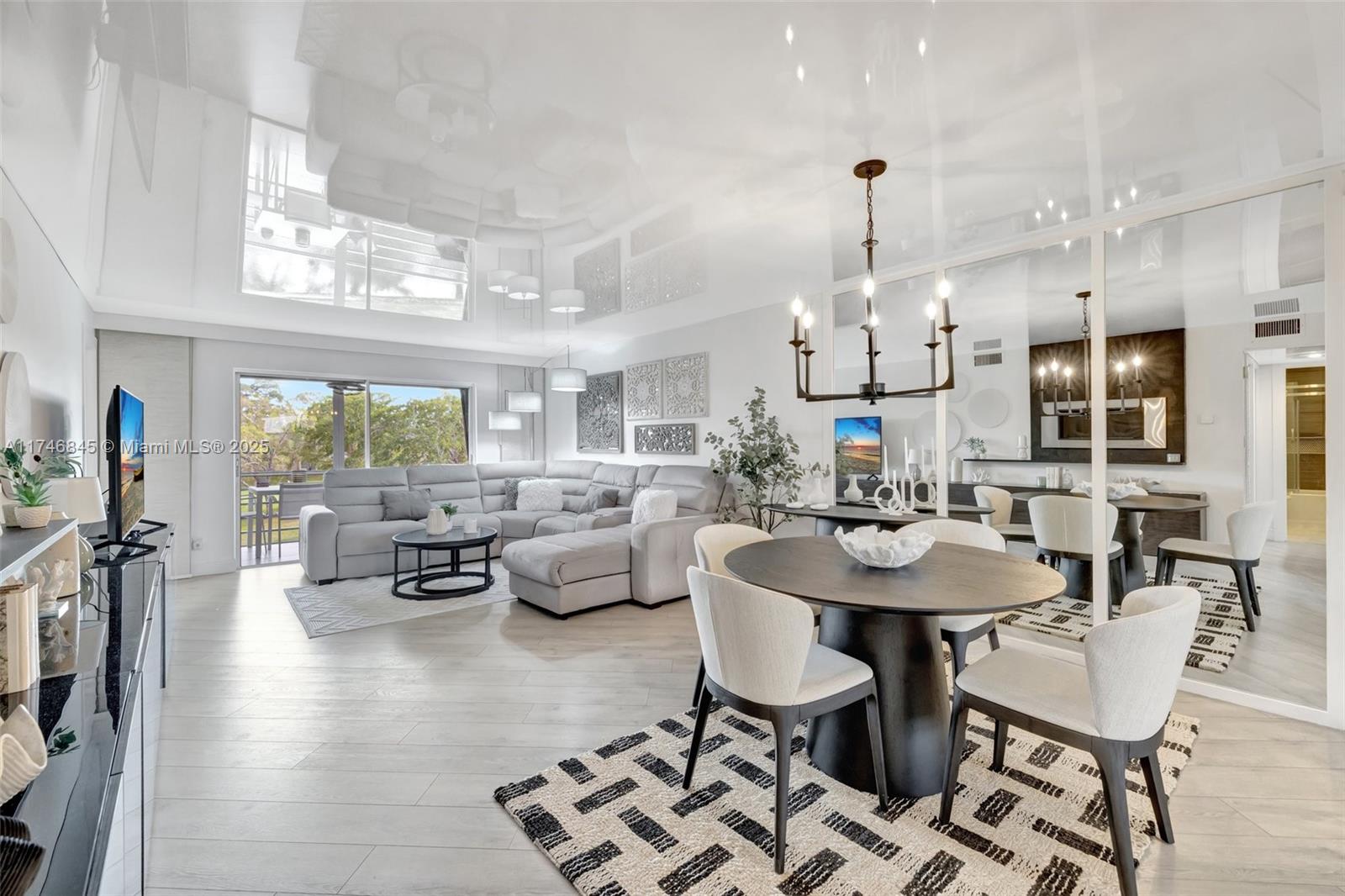 SUNRISE LAKES 103 CONDO - Residential