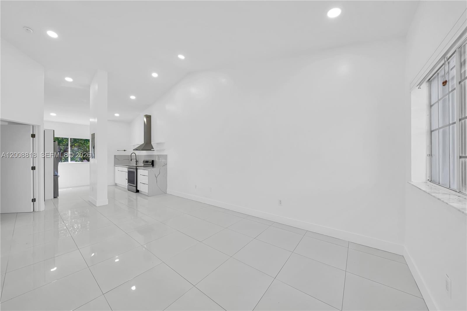 LAGO LINDO TOWNVILLAS - Residential