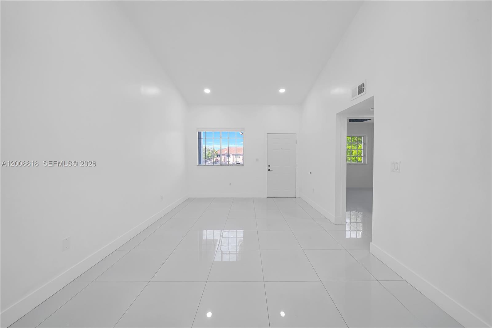 LAGO LINDO TOWNVILLAS - Residential