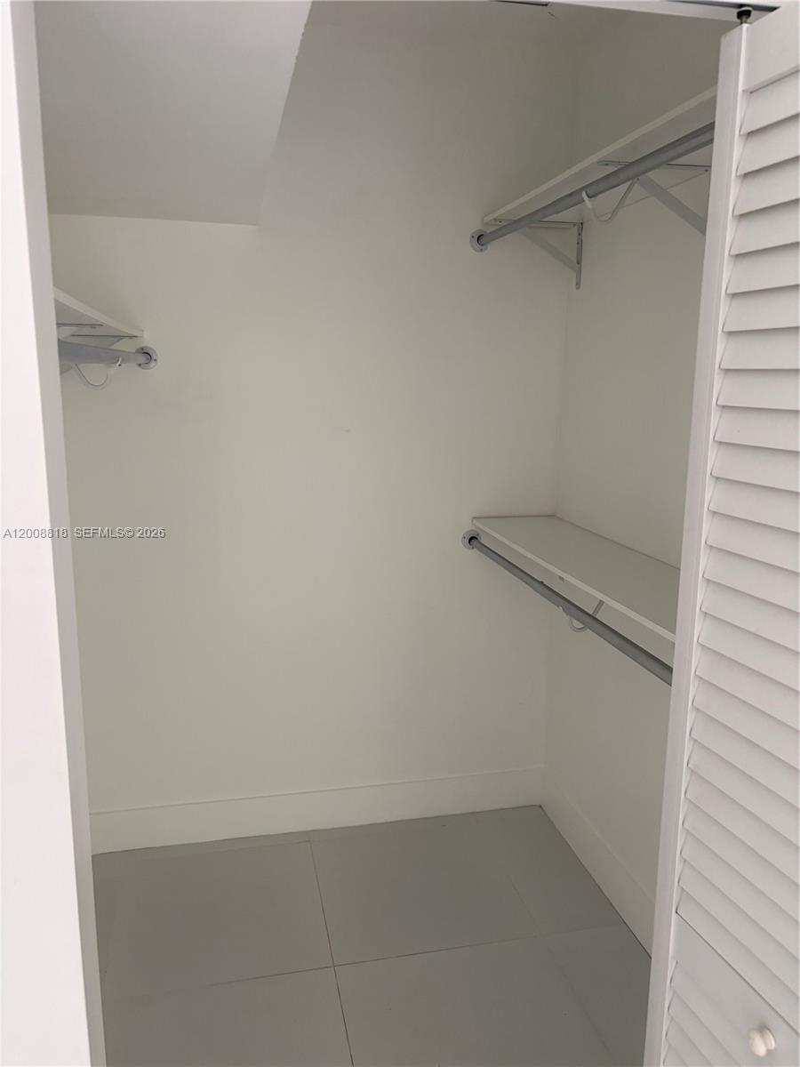 LAGO LINDO TOWNVILLAS - Residential