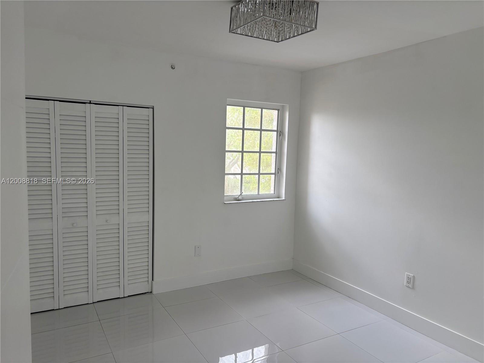 LAGO LINDO TOWNVILLAS - Residential
