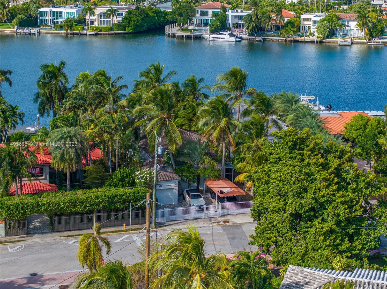 BISCAYNE BEACH-2ND ADDN - Residential