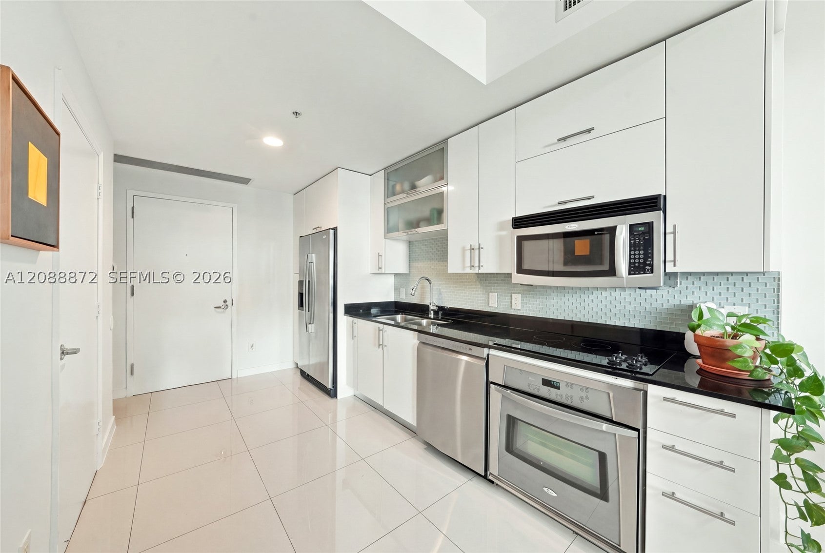 60 SW 13th St 3204