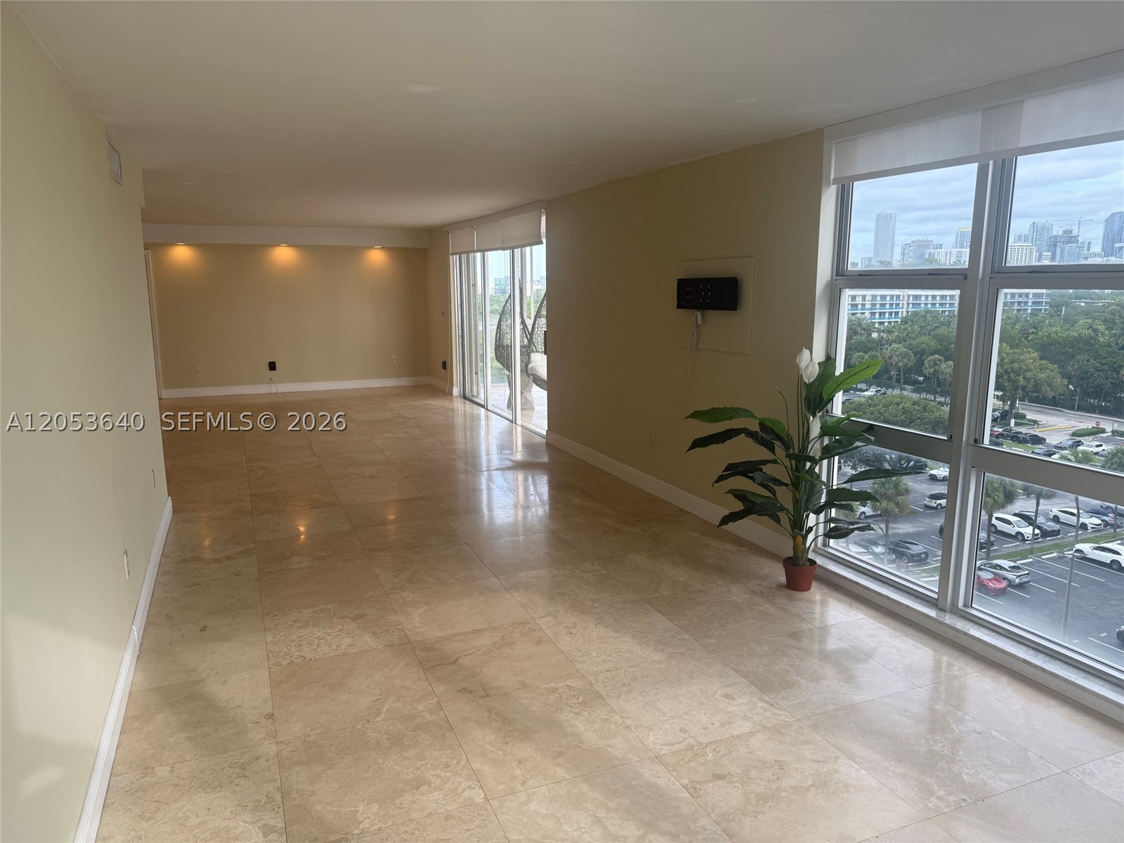 145 SE 25th Rd 1003