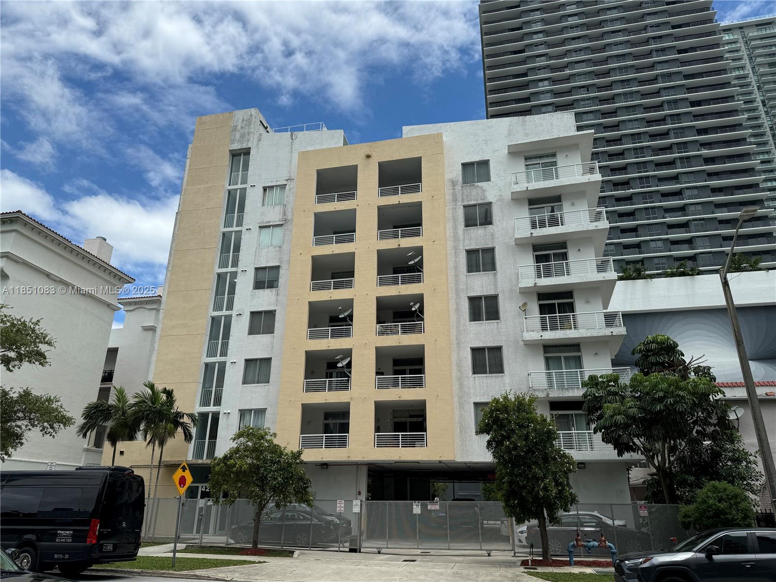 Spacious one bedroom unit available at one of the best locations in Edgewater and the Biscayne corridor. Palermo Flats offers stylish kitchens and bathrooms just steps away from Wynwood, Midtown and Design district. The building is also one block away from Starbucks and the new Whole Foods on Biscayne Blvd. Easy to show and easy to move in. Please call the listing agent for showings.