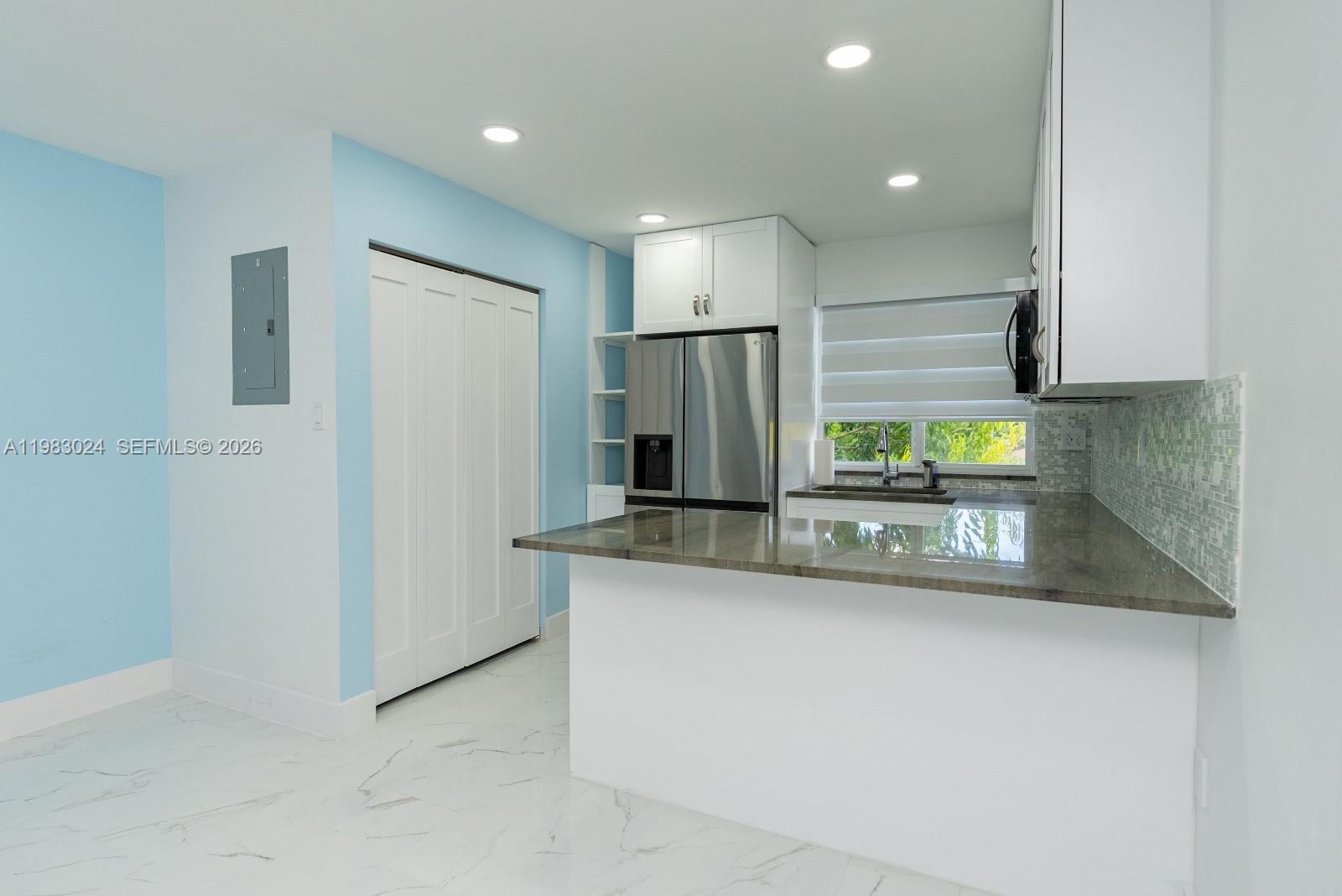 CALUSA CLUB ESTATES PT 3 - Residential Lease