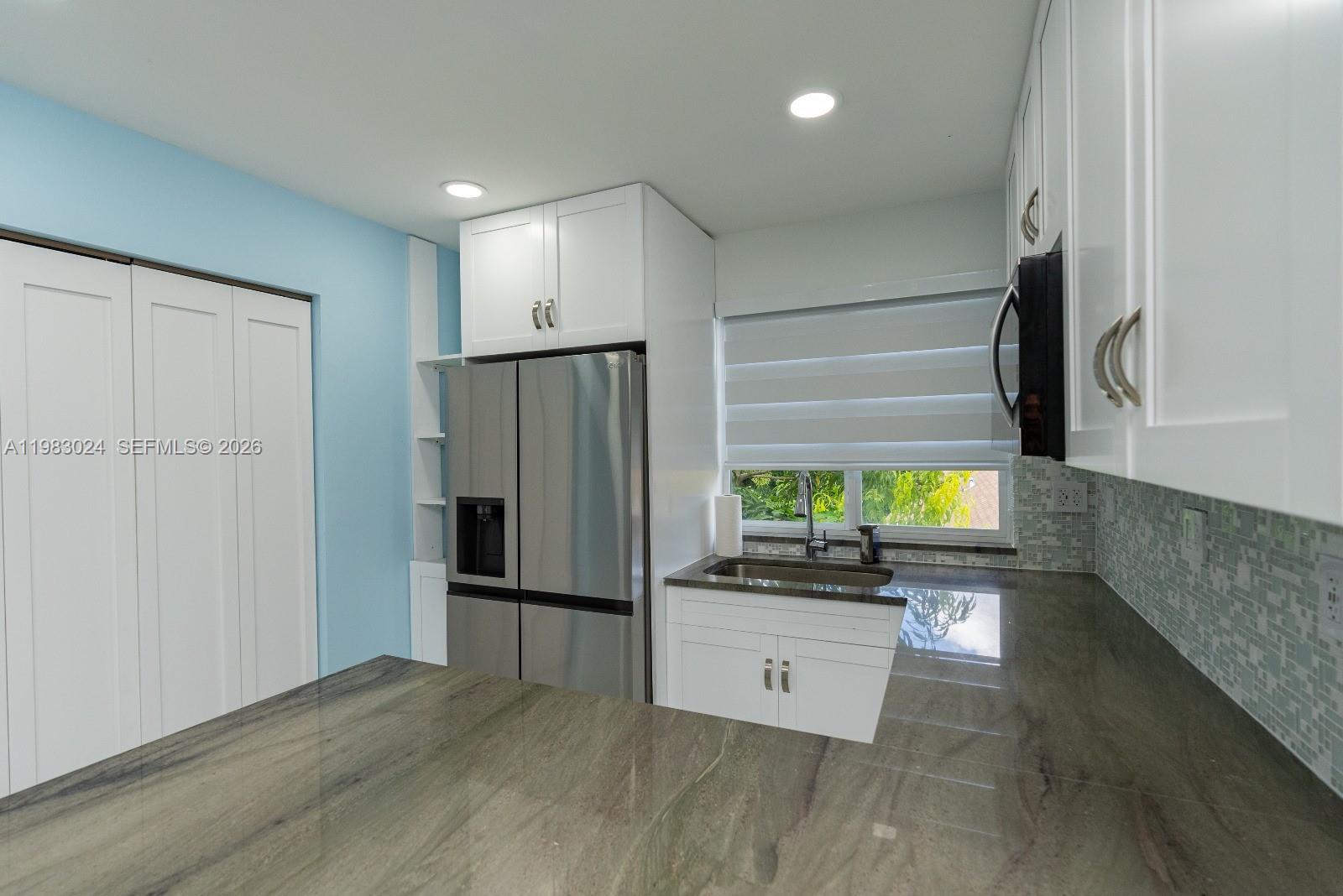 CALUSA CLUB ESTATES PT 3 - Residential Lease