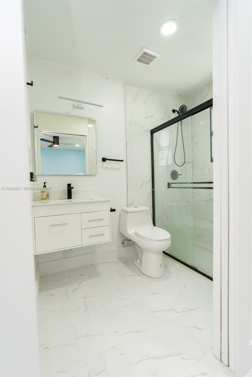 CALUSA CLUB ESTATES PT 3 - Residential Lease