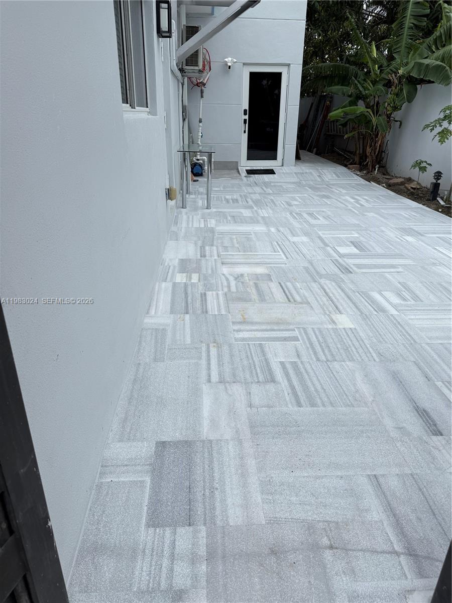 CALUSA CLUB ESTATES PT 3 - Residential Lease