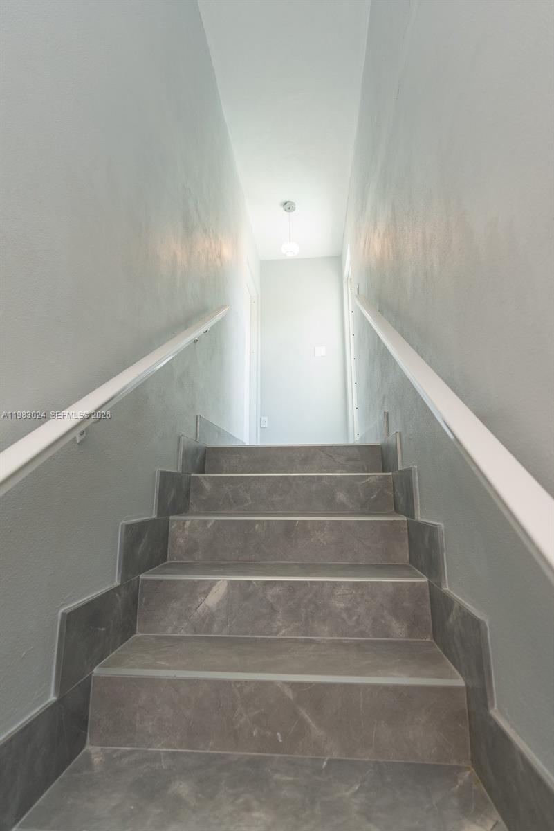 CALUSA CLUB ESTATES PT 3 - Residential Lease