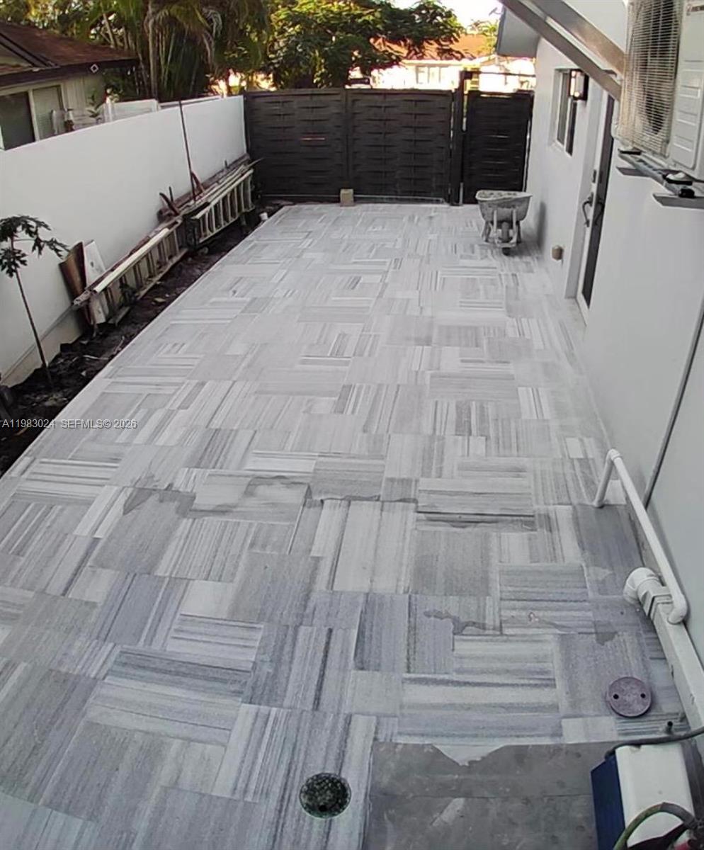 CALUSA CLUB ESTATES PT 3 - Residential Lease