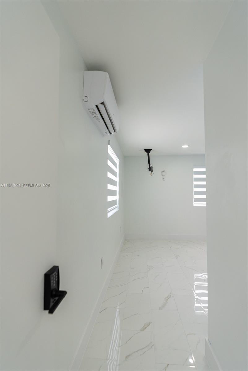 CALUSA CLUB ESTATES PT 3 - Residential Lease