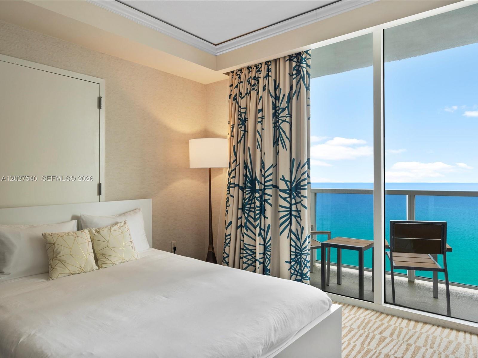 18001 Collins Ave 2511