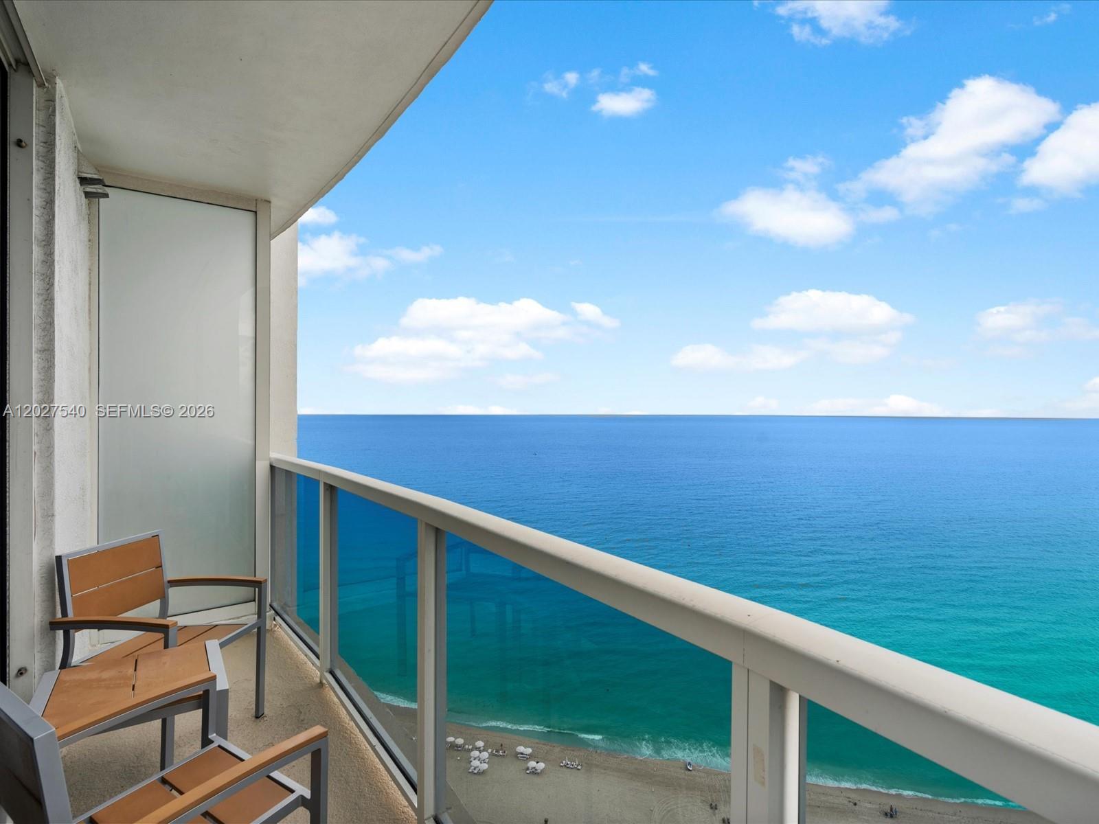 TRUMP INTERNATIONAL SONES - Residential