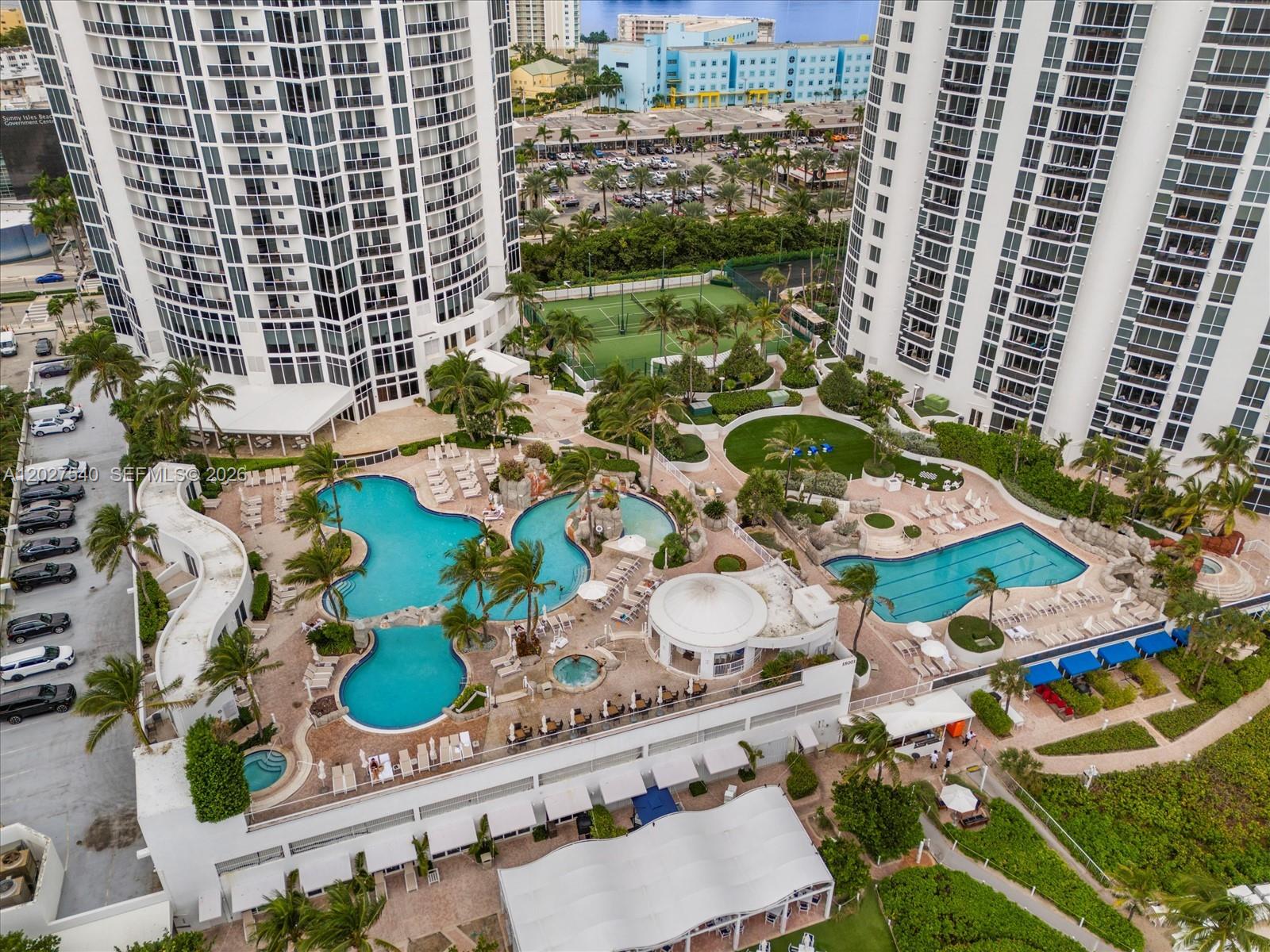 TRUMP INTERNATIONAL SONES - Residential