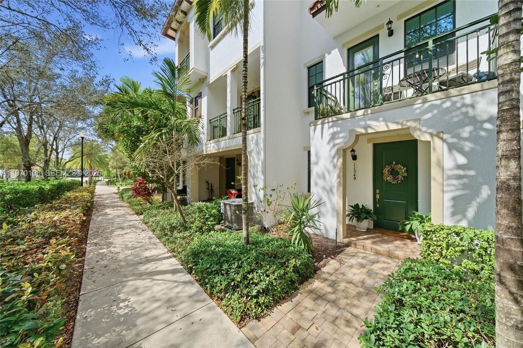 Photo of 11349 SW 14th St, Pembroke Pines, FL 33025 (MLS # A11970106)