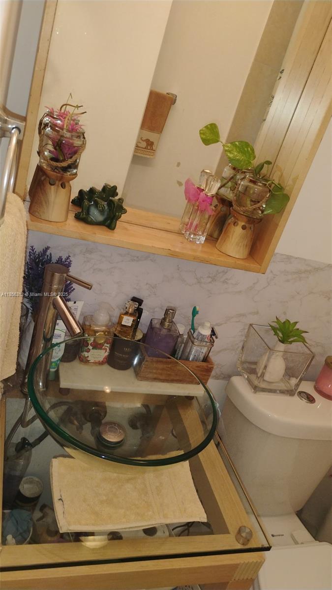 COMM LIBERTY CITY - Residential