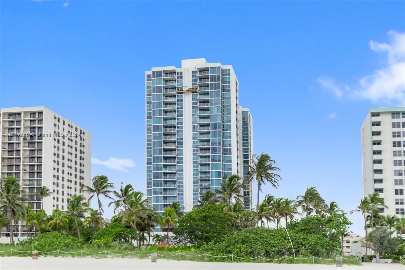 Property for Sale at 2655 Collins Ave 510, Miami Beach, Miami-Dade County, Florida - Bedrooms: 2 
Bathrooms: 2  - $534,000