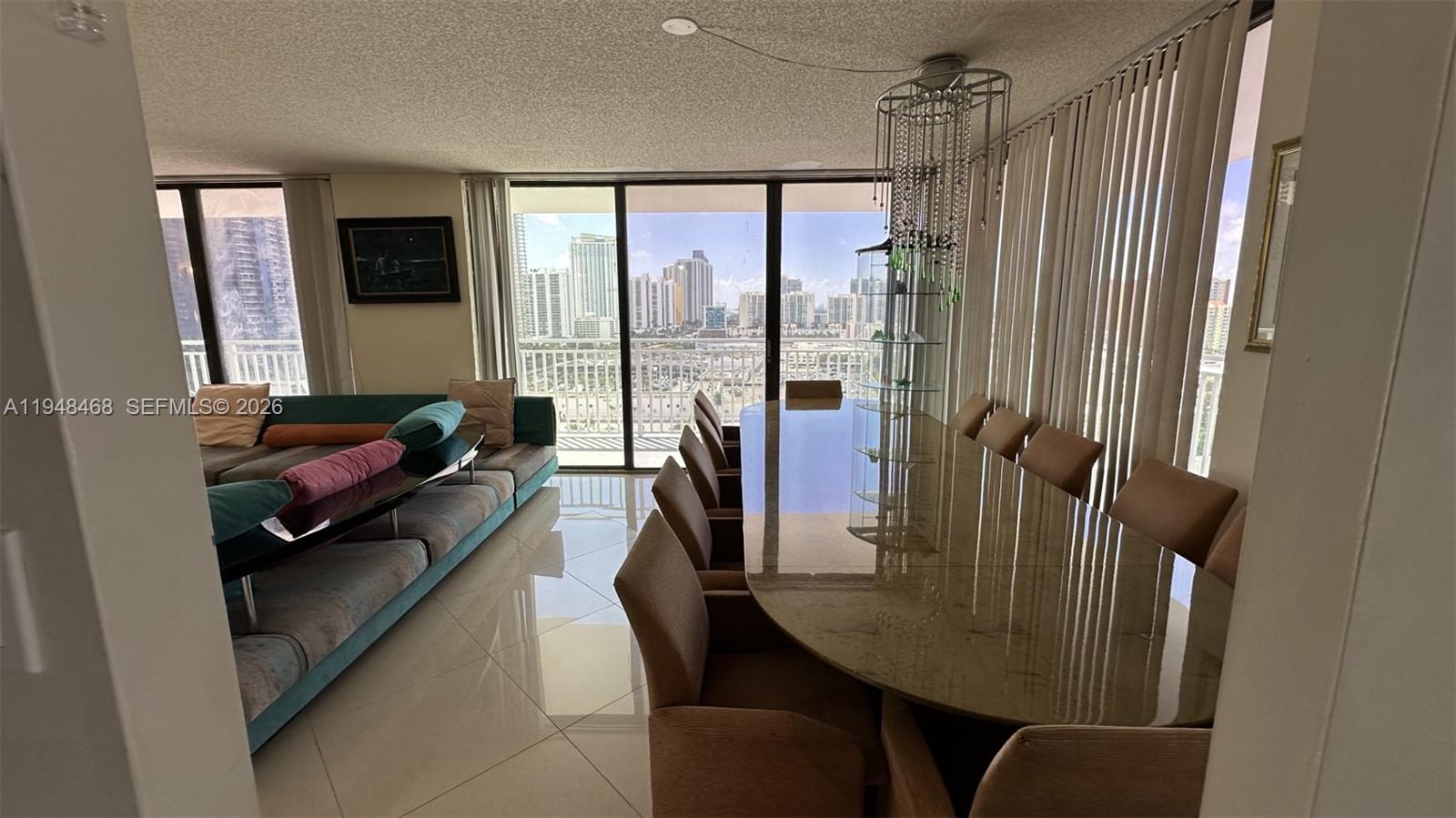 WINSTON TOWERS 600 CONDO - Residential