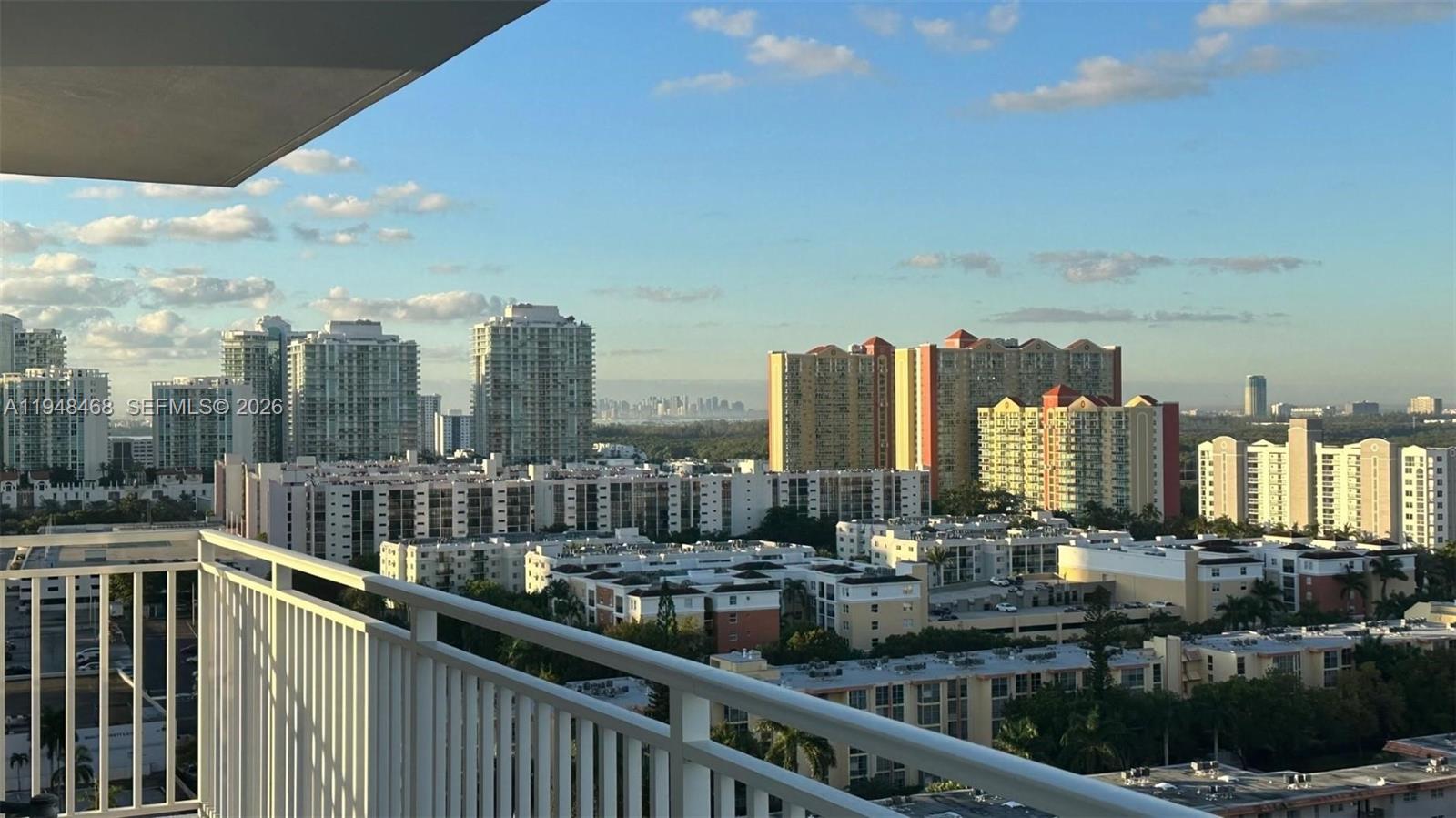WINSTON TOWERS 600 CONDO - Residential