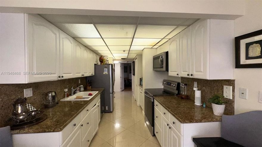 BREATHTAKING PANORAMIC OCEAN & CITY VIEWS.  CORNER UNIT WALK ACROSS THE STREET TO THE BEACH.  VERY SPACIOUS SPLIT FLOOR PLAN 3/3, 2 MASTER SUITES, 4 HEADED SHOWERS, JACUZI, STEAM SHOWER, WRAP AROUNG BALCONY.  WASHER/DRYER IN THE UNIT.  PORCELAIN AND MARBLE TILES, GRANIT & MARBLE COUNTER TOPS IN THE KITCHEN & BATHROOMS.  LARGE WALKIN CLOSETS, STORAGE ROOM RIGHT ADJACENT TO THE APARTMENT ENTRANCE IN HALLWAY.  AMENITIES:GYM, TENIS, GUARDED GATE, 24 HRS SECURITY IN THE LOBBY, GATED.  CLOSE TO MALLS, RESTAURANTS, PARKS, AND A+ SCHOOLS.