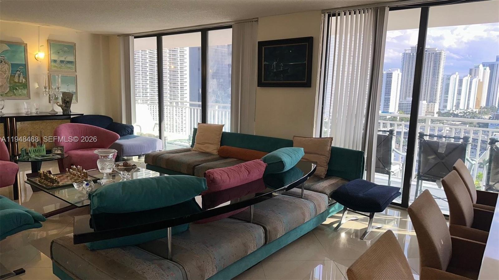 WINSTON TOWERS 600 CONDO - Residential