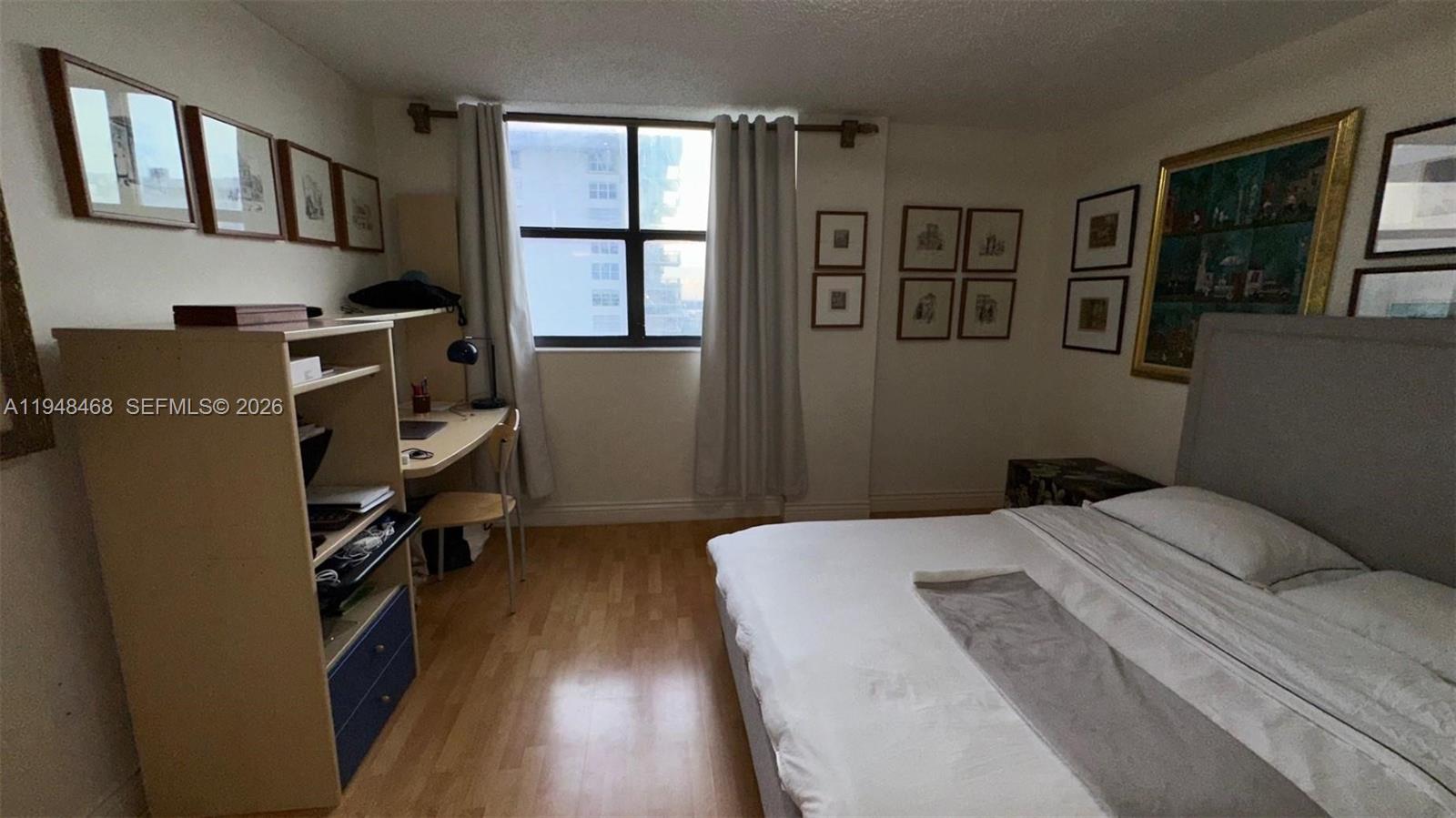 WINSTON TOWERS 600 CONDO - Residential