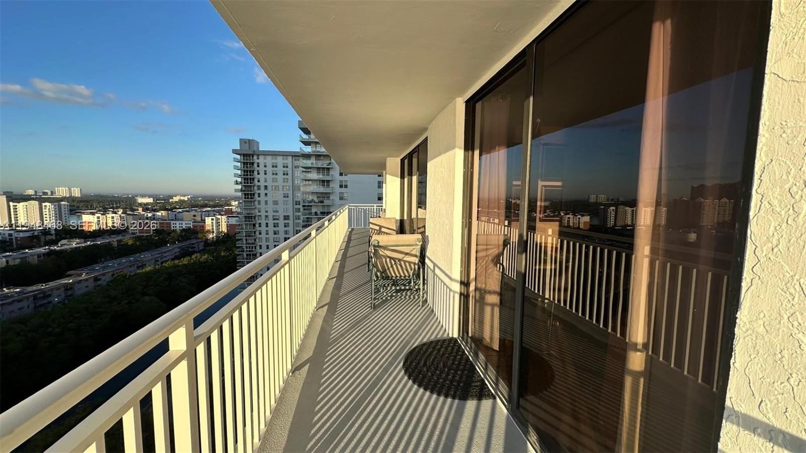 WINSTON TOWERS 600 CONDO - Residential