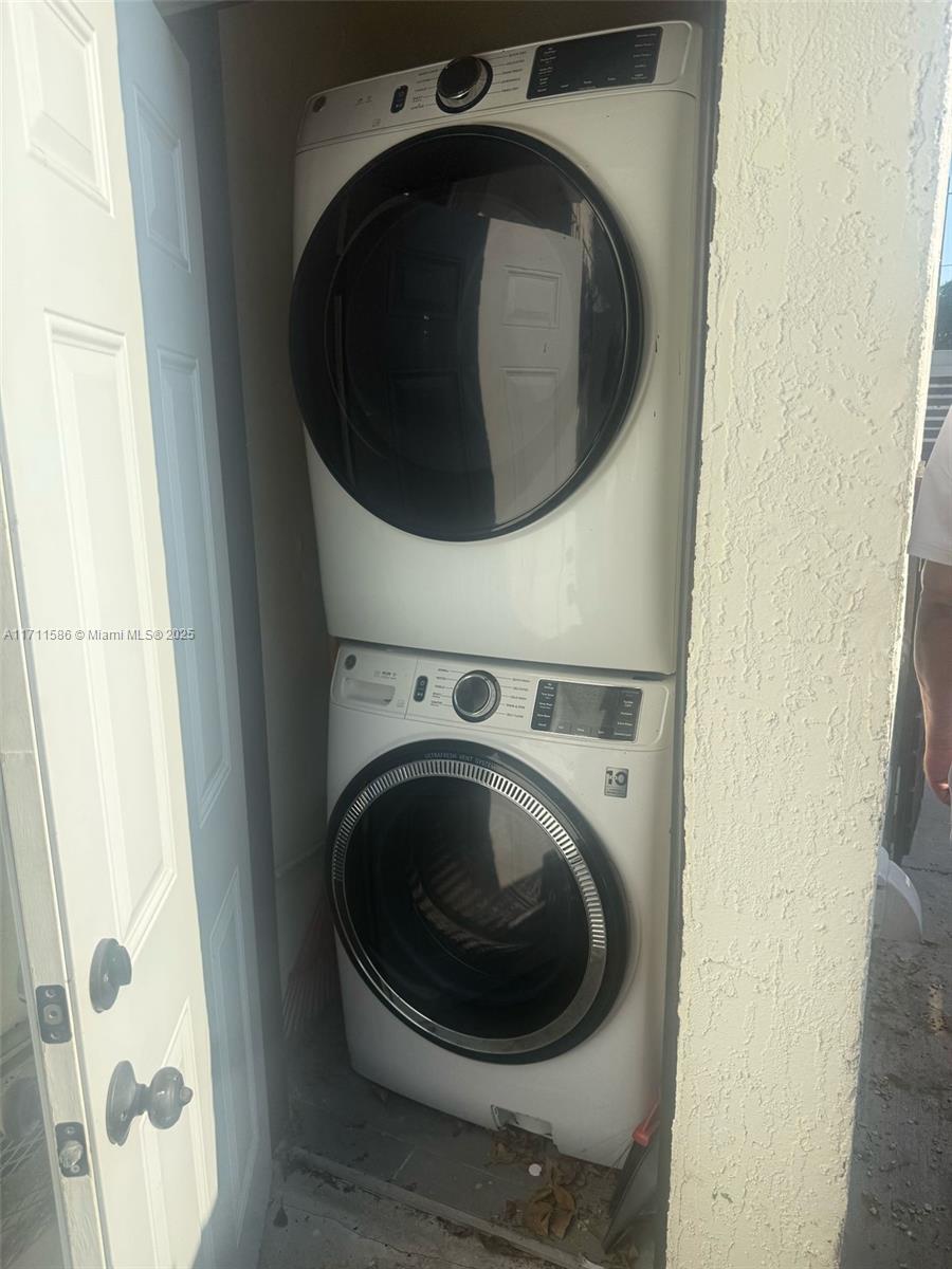 WYND WOOD PARK - Residential Income