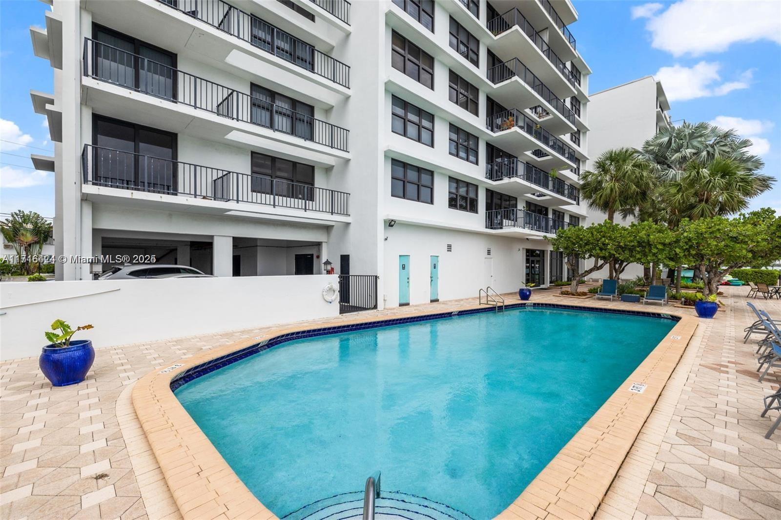 10101 E Bay Harbor Dr 509
