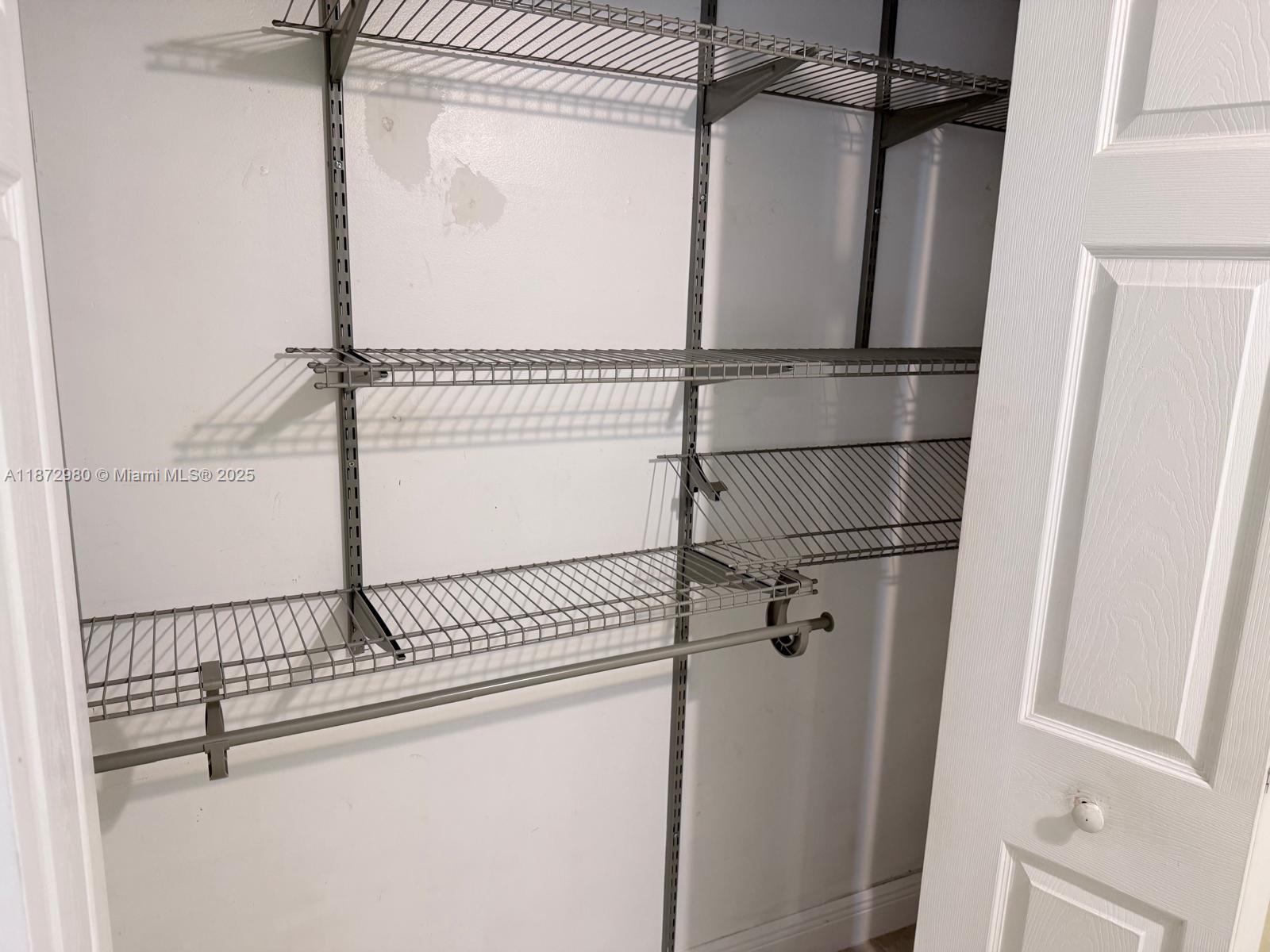 COUNTRY GARDENS CONDO - Residential