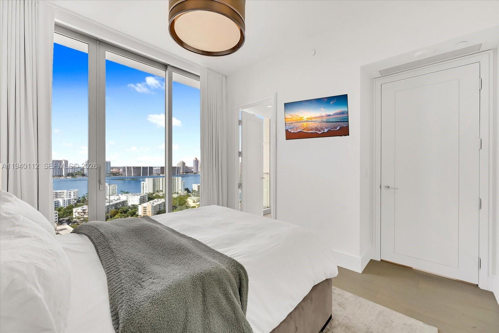 NORTH BISCAYNE BEACH AMEN - Residential