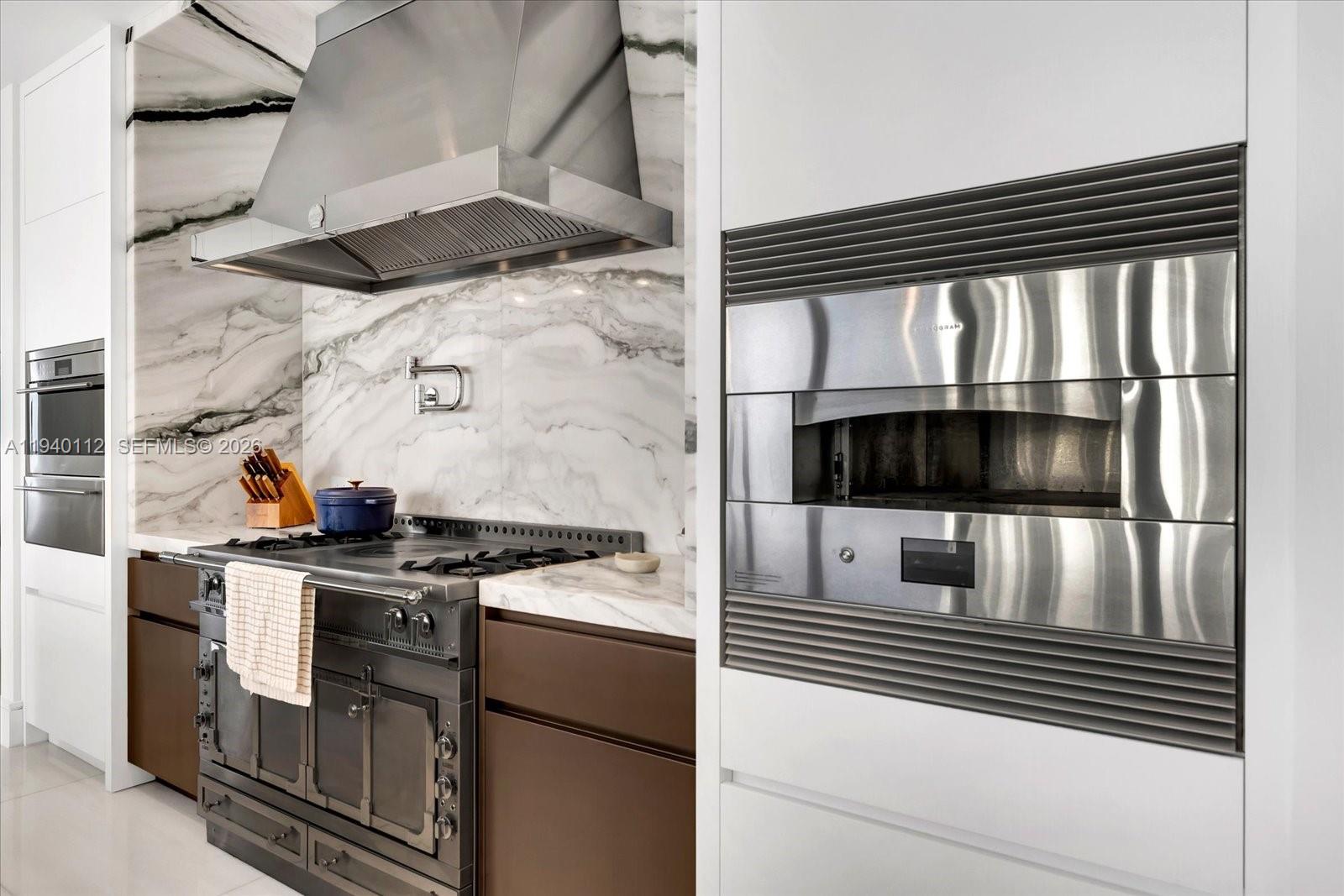 NORTH BISCAYNE BEACH AMEN - Residential